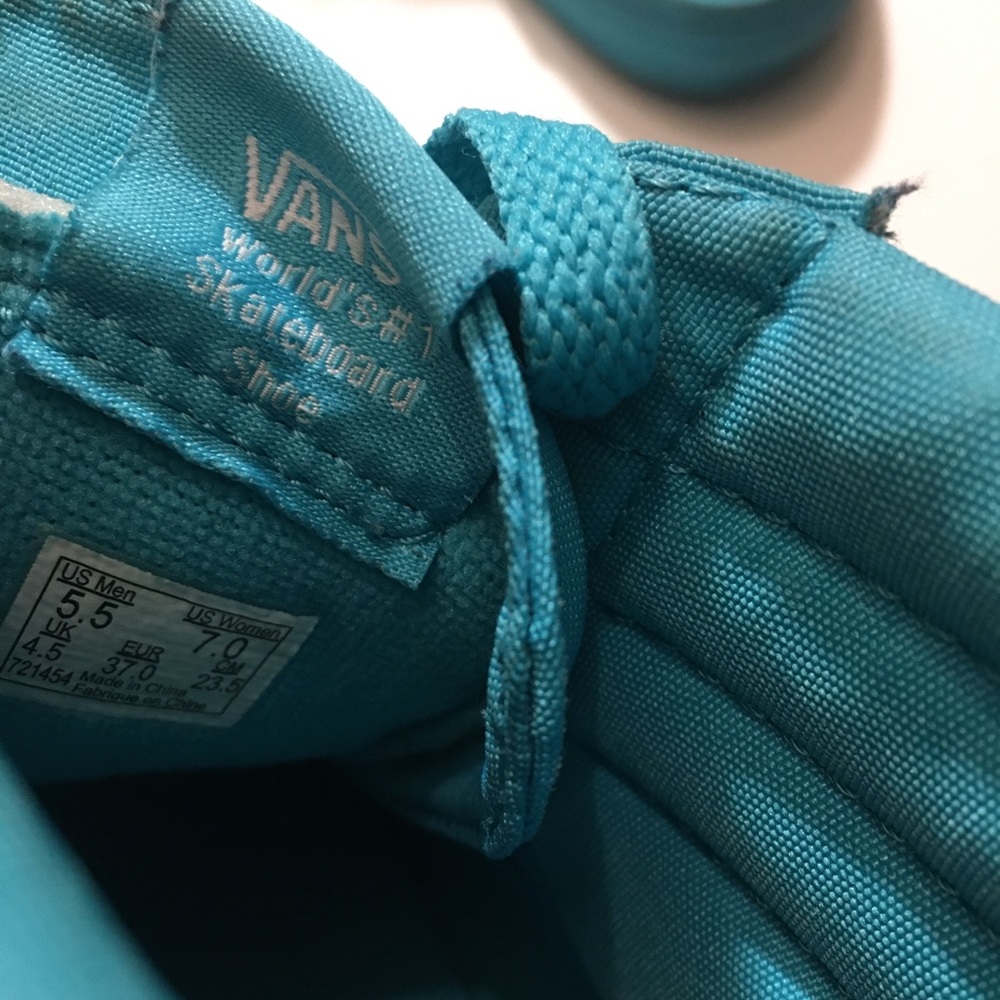 Vans - Picture 8 of 8